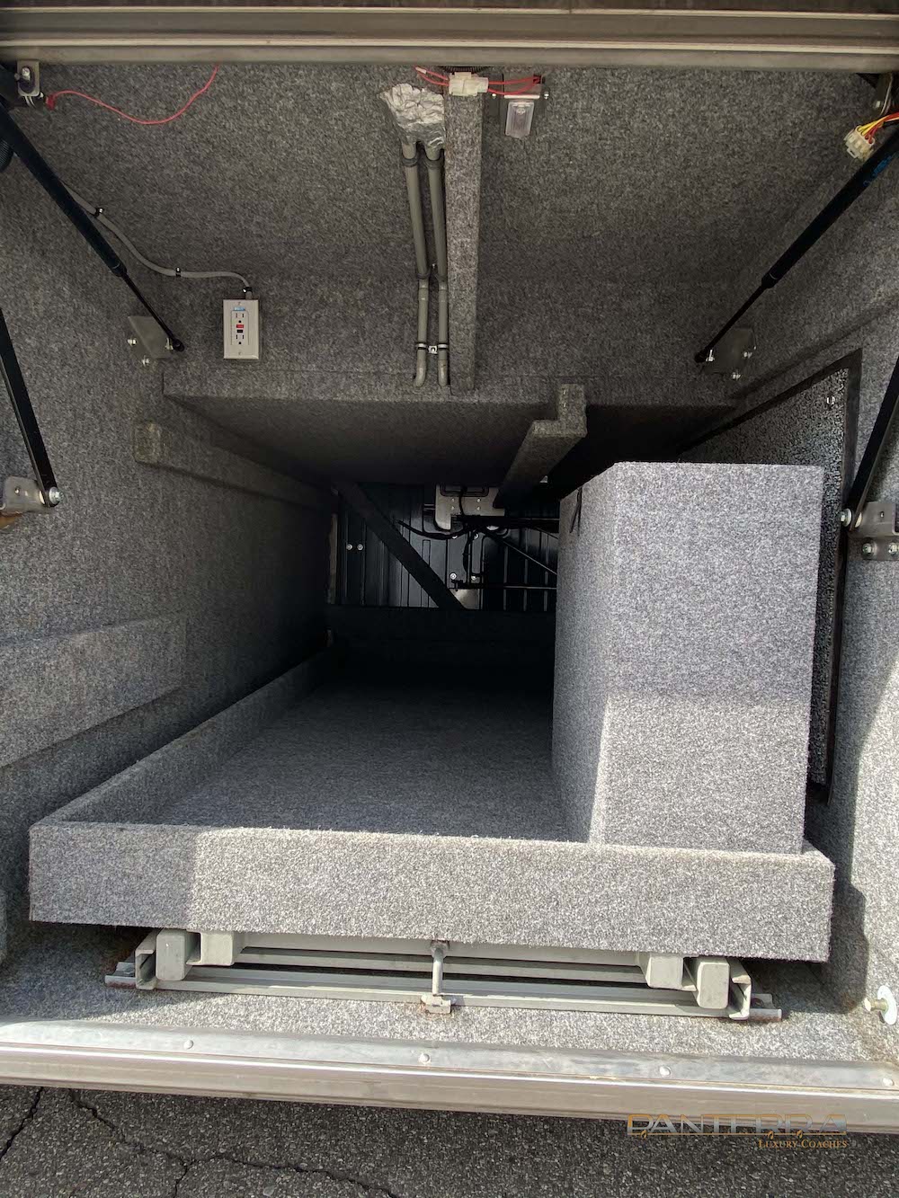 2000 Prevost Marathon H3-45 For Sale