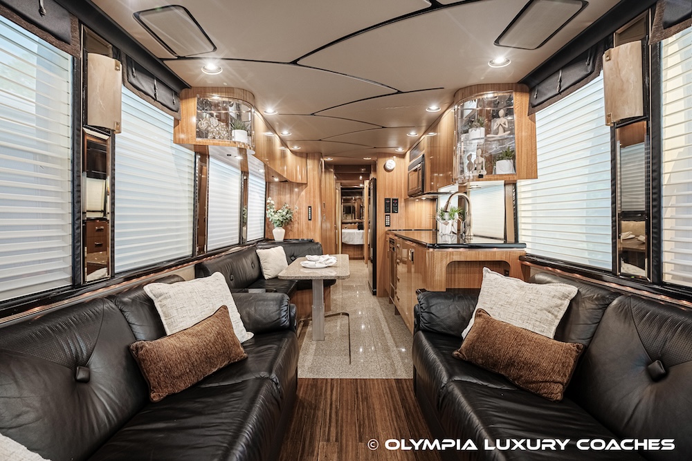 2000 Prevost Marathon XL For Sale