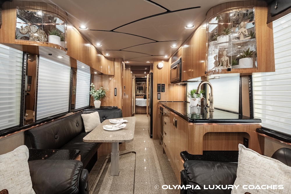 2000 Prevost Marathon XL For Sale