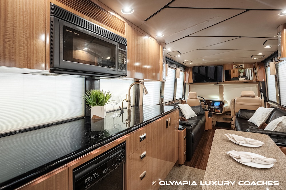 2000 Prevost Marathon XL For Sale
