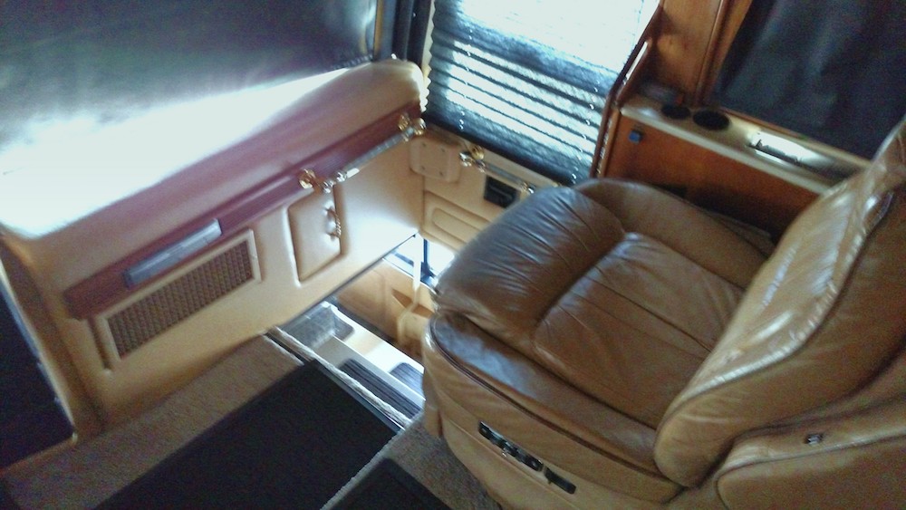 2000 Prevost Royale H3-45 For Sale