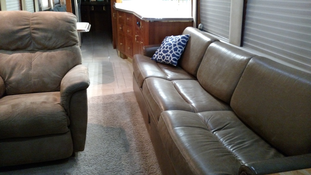 2000 Prevost Royale H3-45 For Sale