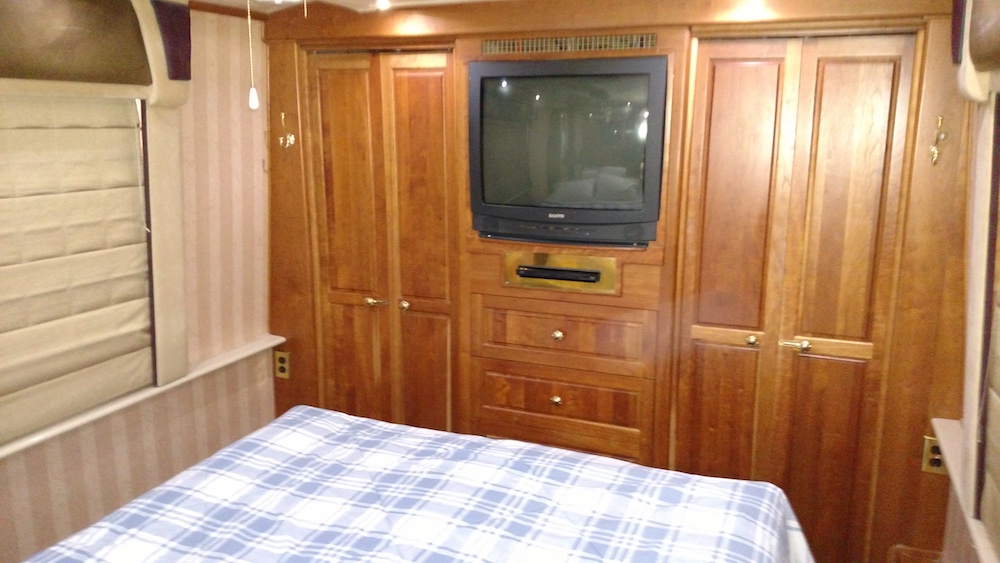2000 Prevost Royale H3-45 For Sale