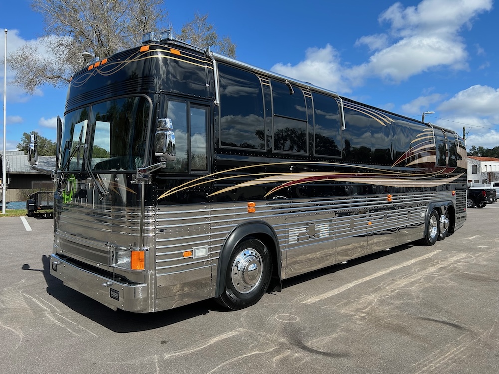 2000 Prevost Thompson XL For Sale
