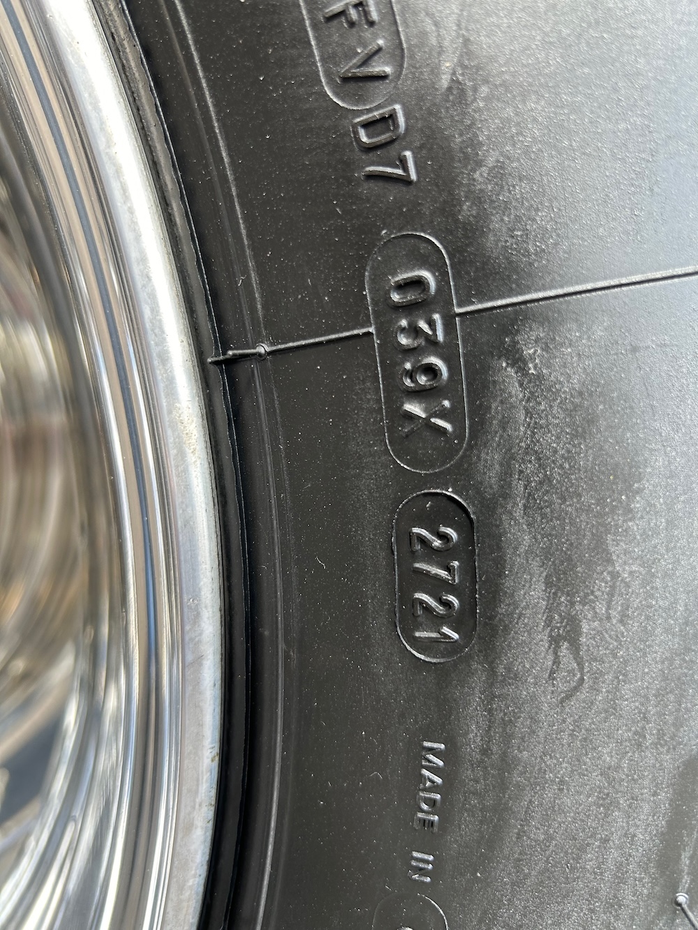 2000 Prevost Thompson XL For Sale