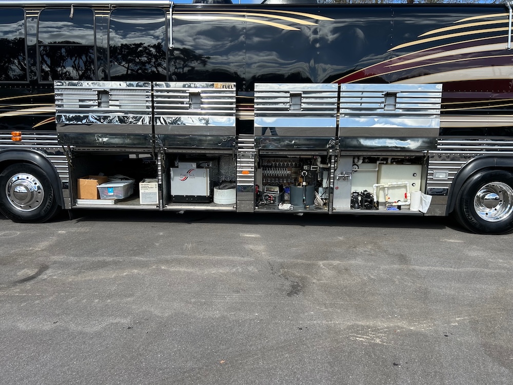 2000 Prevost Thompson XL For Sale