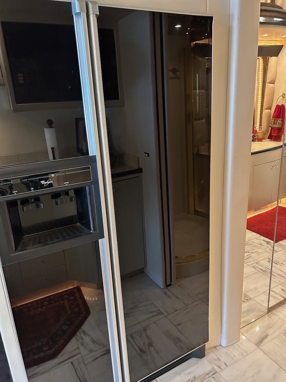 2000 Prevost Thompson XL For Sale