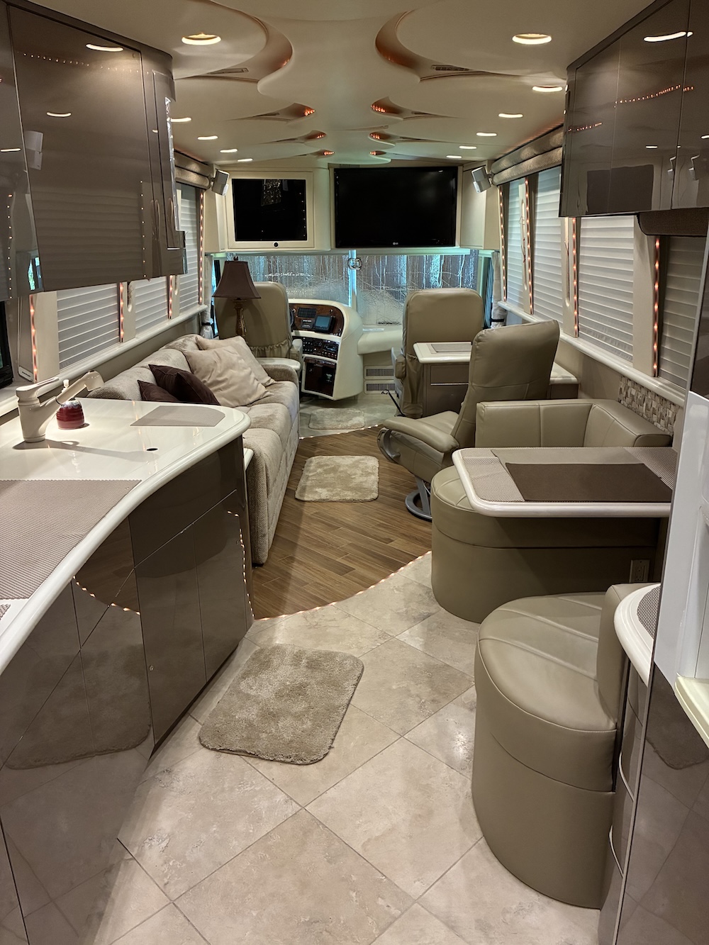 2000 Prevost XL For Sale