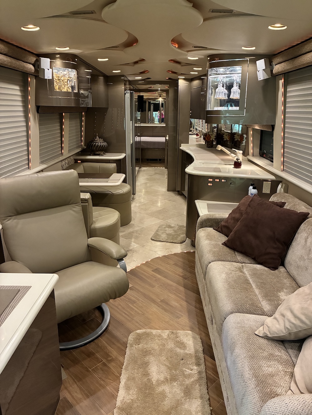 2000 Prevost XL For Sale
