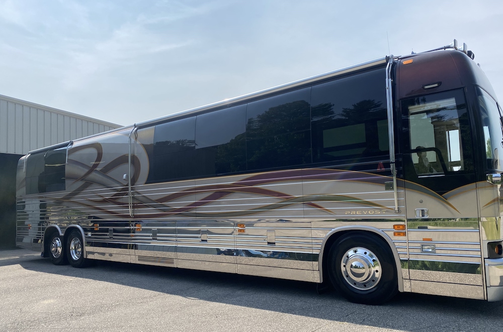 2001 Prevost Angola XLII For Sale