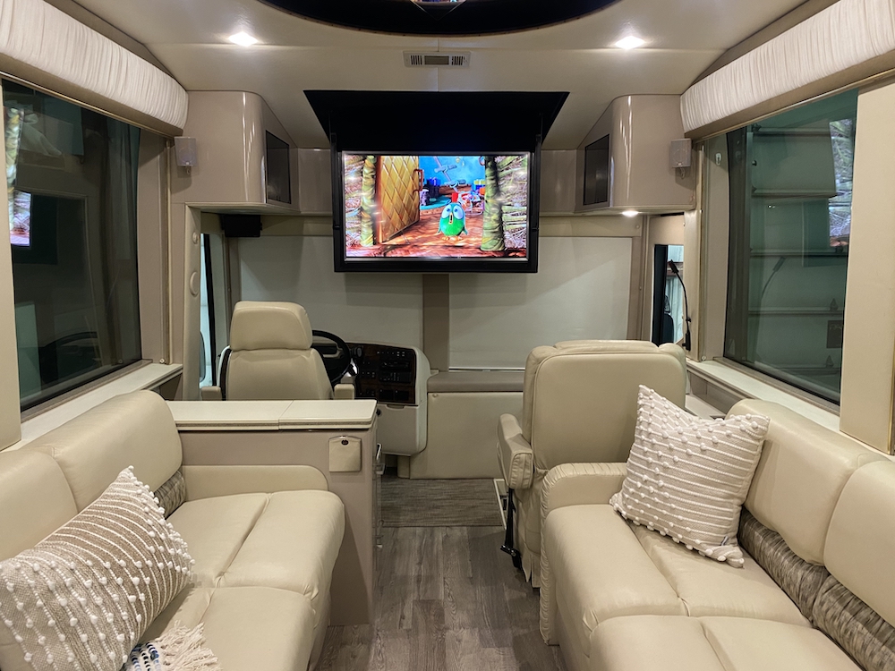2001 Prevost Angola XLII For Sale