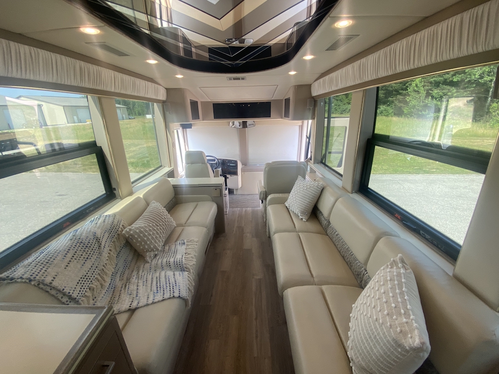 2001 Prevost Angola XLII For Sale