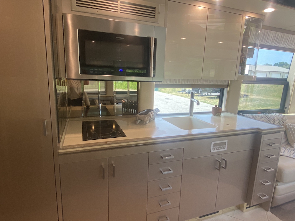 2001 Prevost Angola XLII For Sale