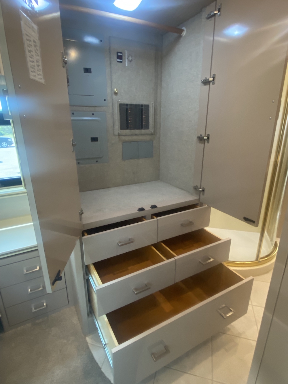2001 Prevost Angola XLII For Sale