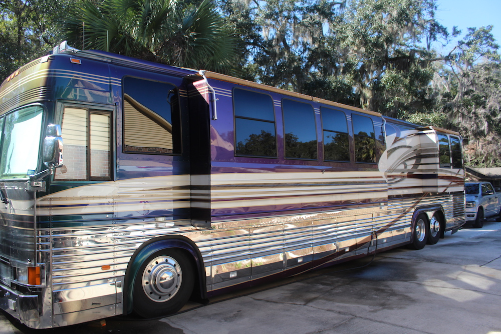 2000 Prevost Country Coach XL For Sale