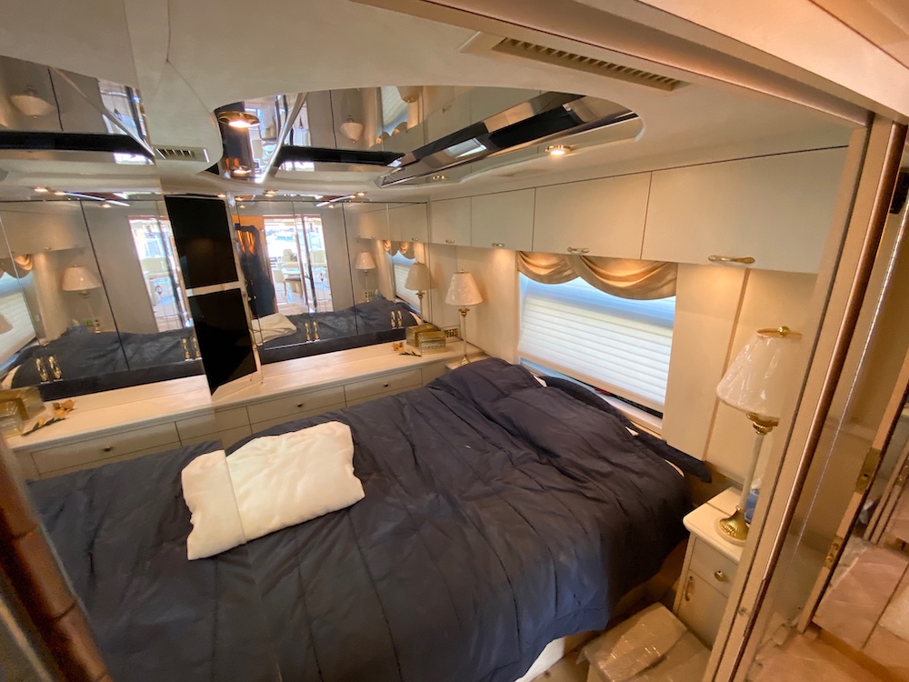 2001 Prevost Country Coach XLII For Sale