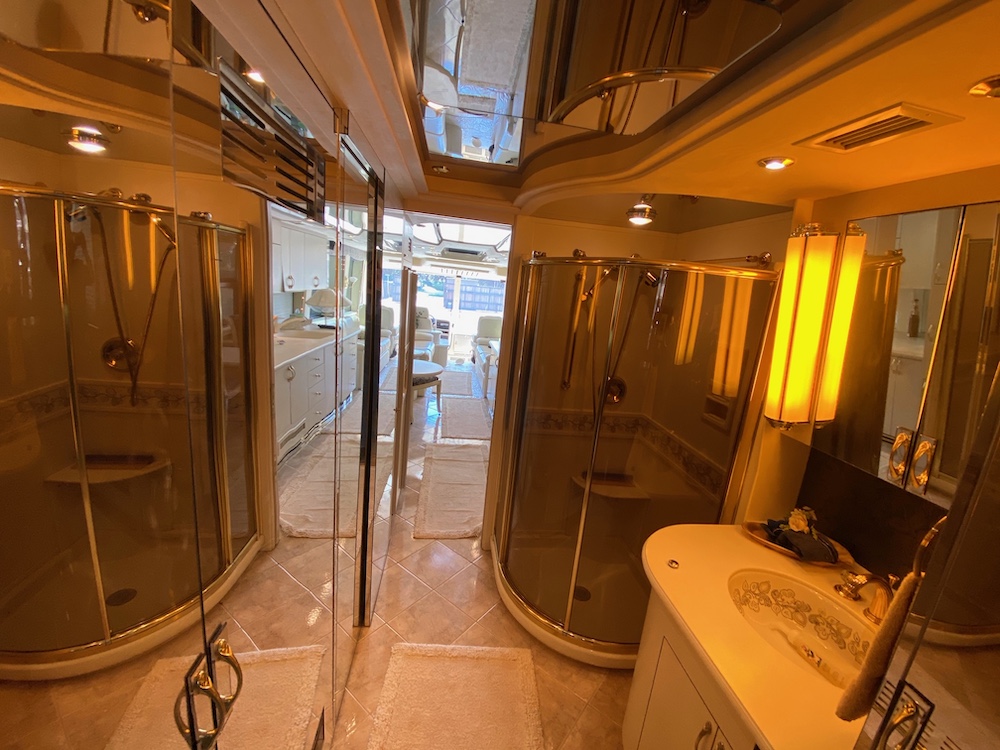 2001 Prevost Country Coach XLII For Sale