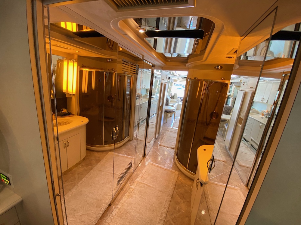 2001 Prevost Country Coach XLII For Sale