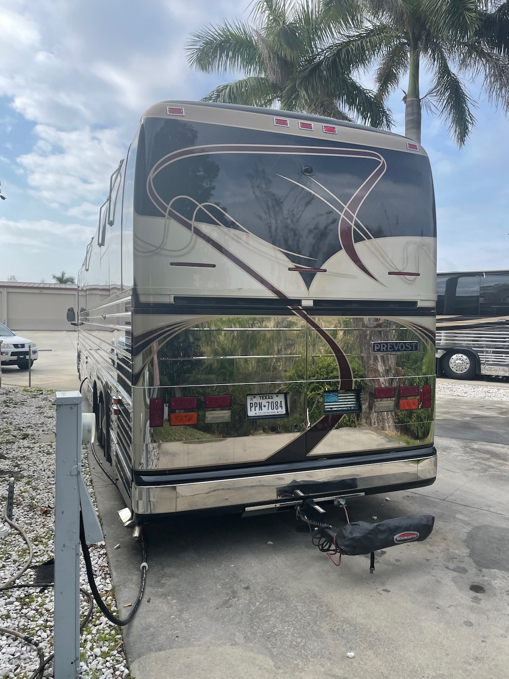 2001 Prevost Country Coach XLII For Sale
