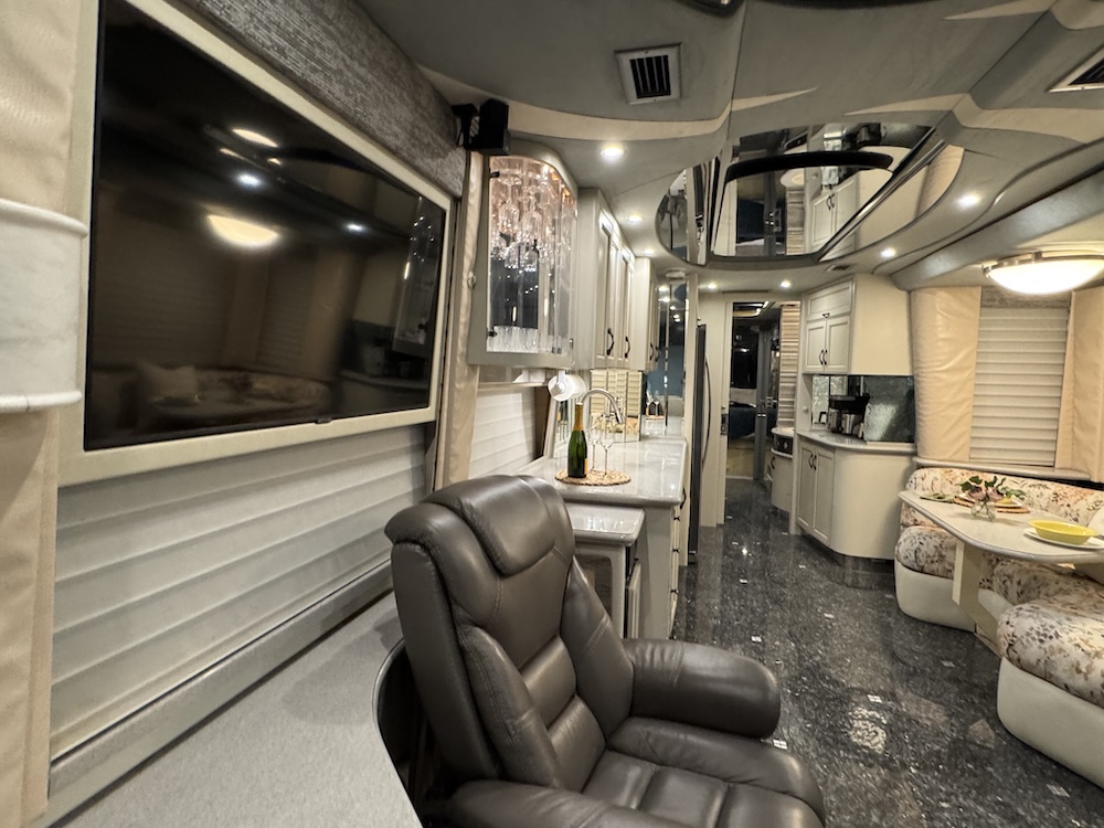 2001 Prevost Country Coach XLII For Sale