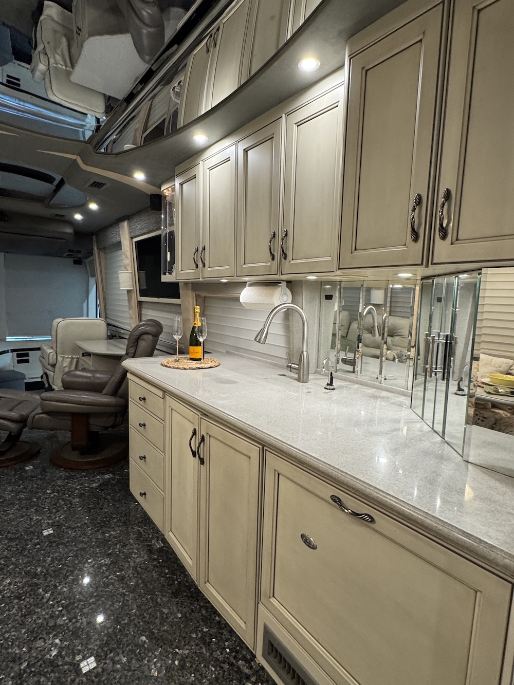 2001 Prevost Country Coach XLII For Sale