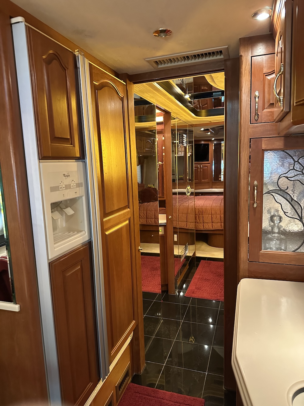 2001 Prevost Country Coach XLII For Sale