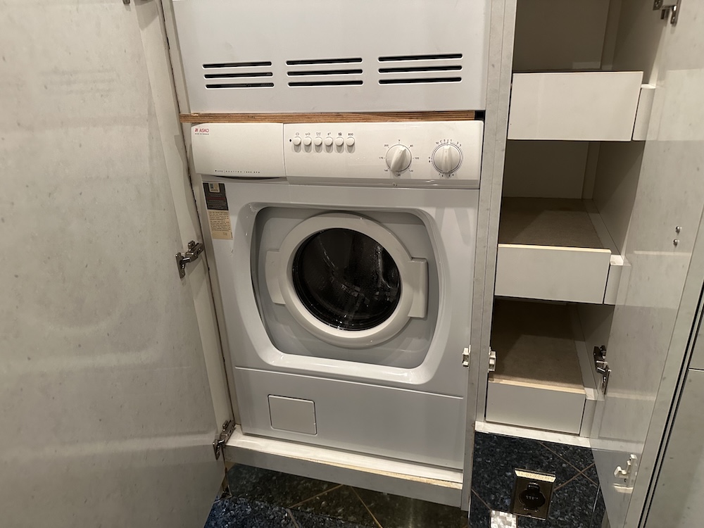 2001 Prevost Featherlite H3-45 For Sale