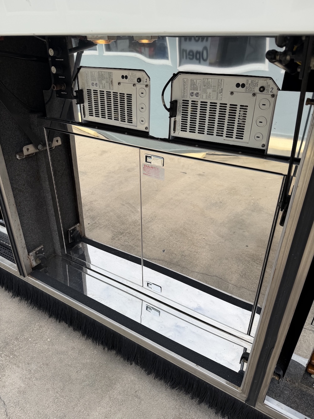 2001 Prevost Featherlite H3-45 For Sale