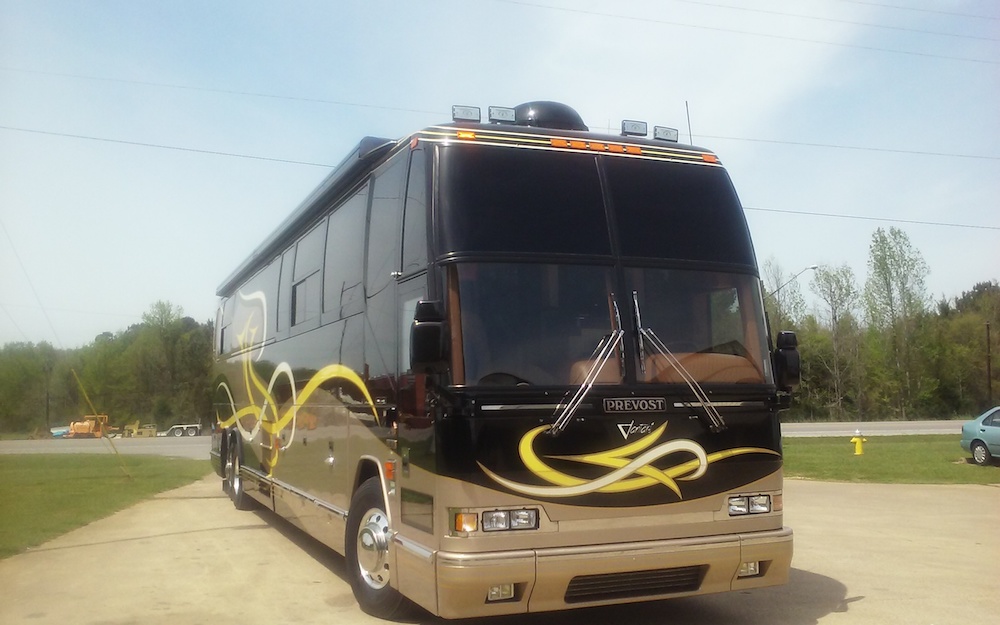 2001 Prevost Featherlite H3-45 For Sale