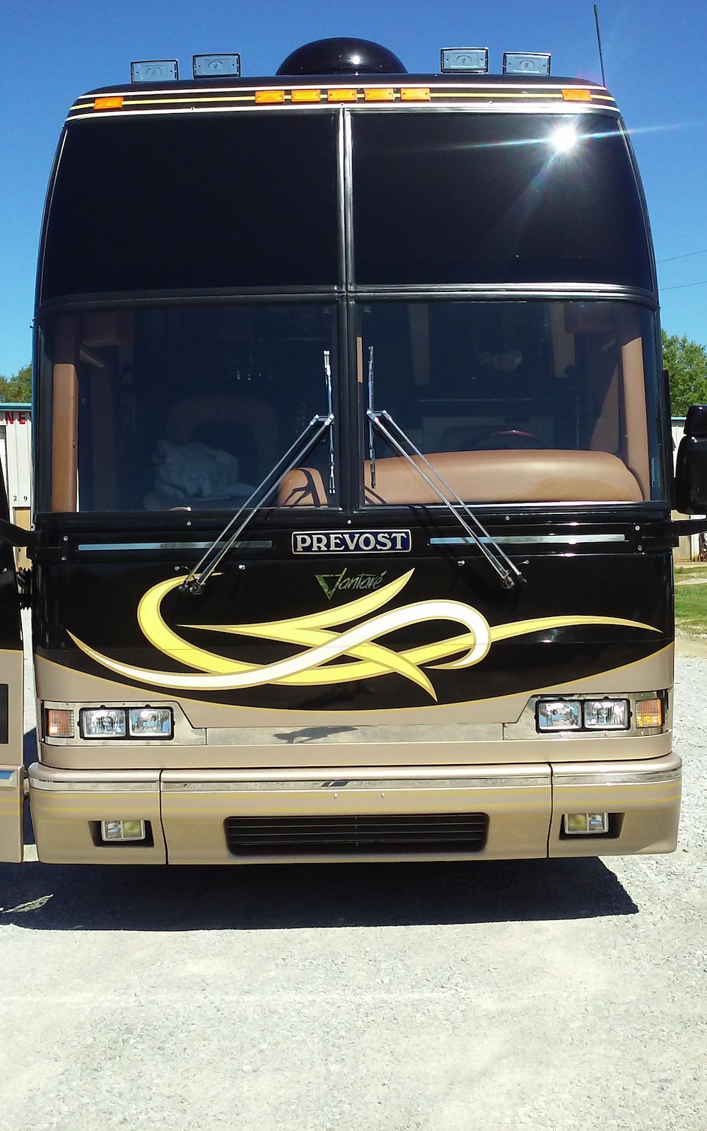 2001 Prevost Featherlite H3-45 For Sale