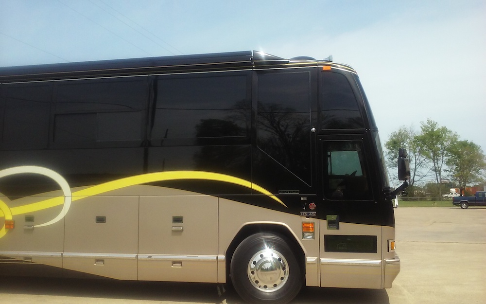 2001 Prevost Featherlite H3-45 For Sale