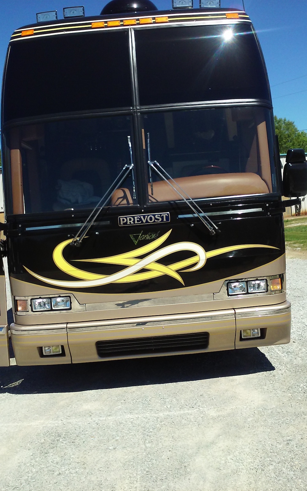 2001 Prevost Featherlite H3-45 For Sale