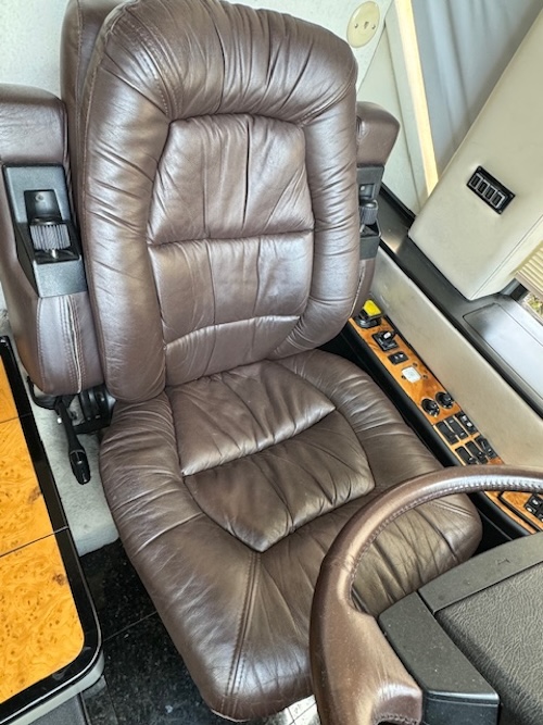 2001 Prevost Featherlite H3-45 For Sale