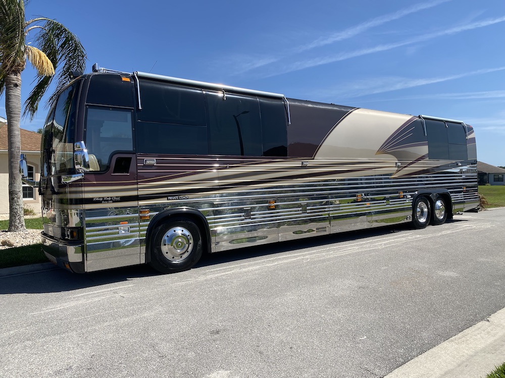 2001 Prevost Liberty XLII For Sale