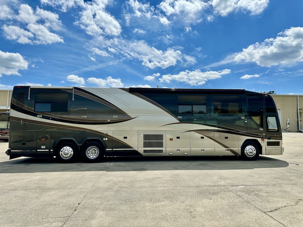 2001 Prevost Liberty H3-45 For Sale