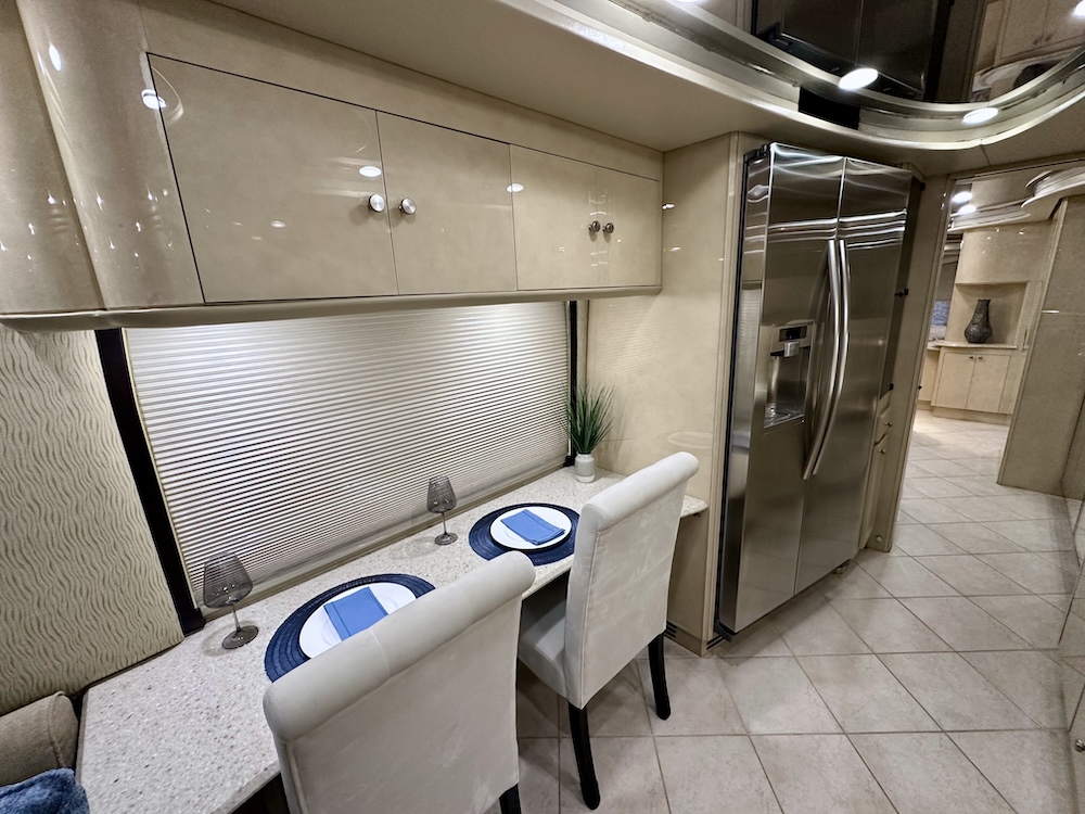 2001 Prevost Liberty H3-45 For Sale