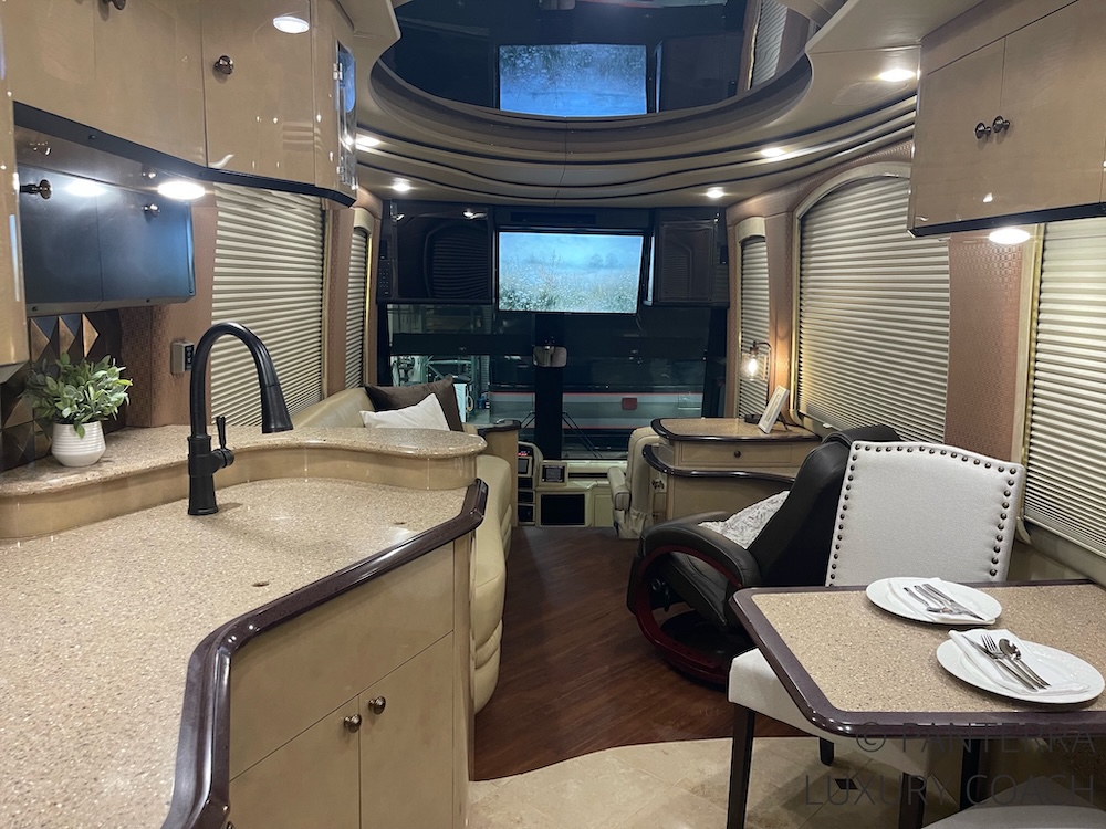 2001 Prevost Liberty H3-45 Non Slide