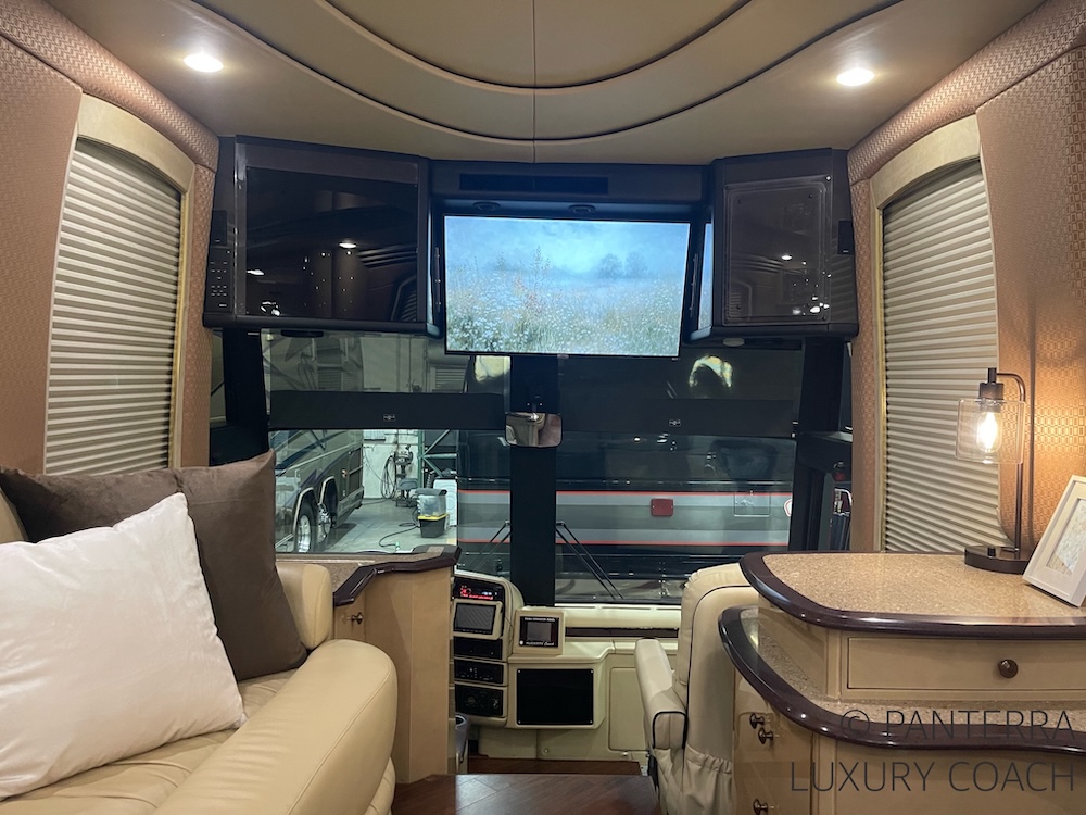 2001 Prevost Liberty H3-45 Non Slide