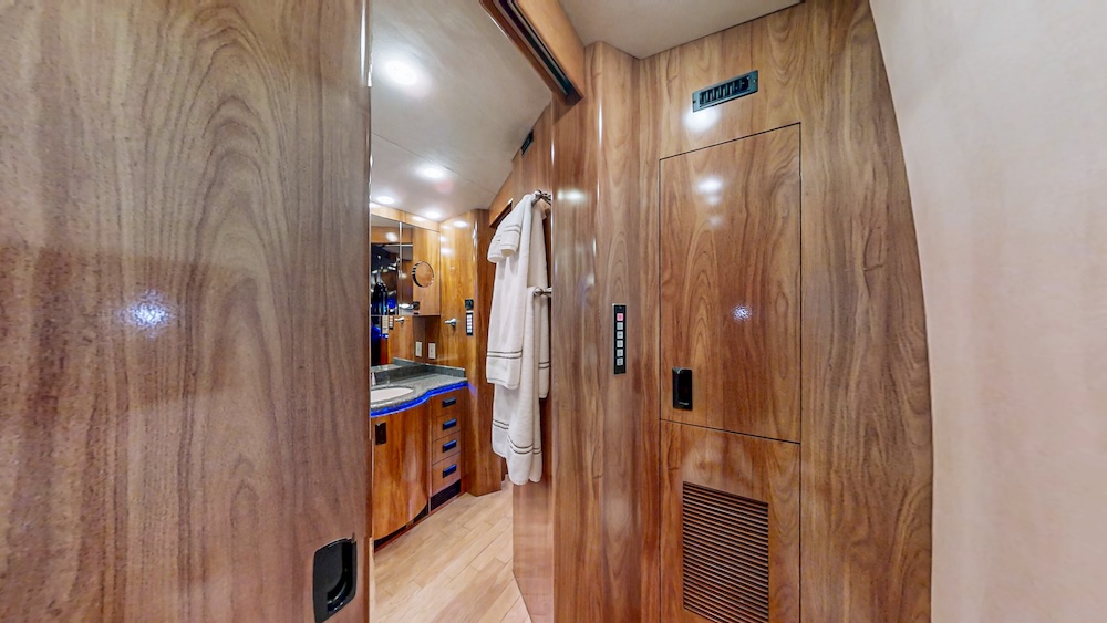 2001 Prevost Marathon B  H3-45 For Sale