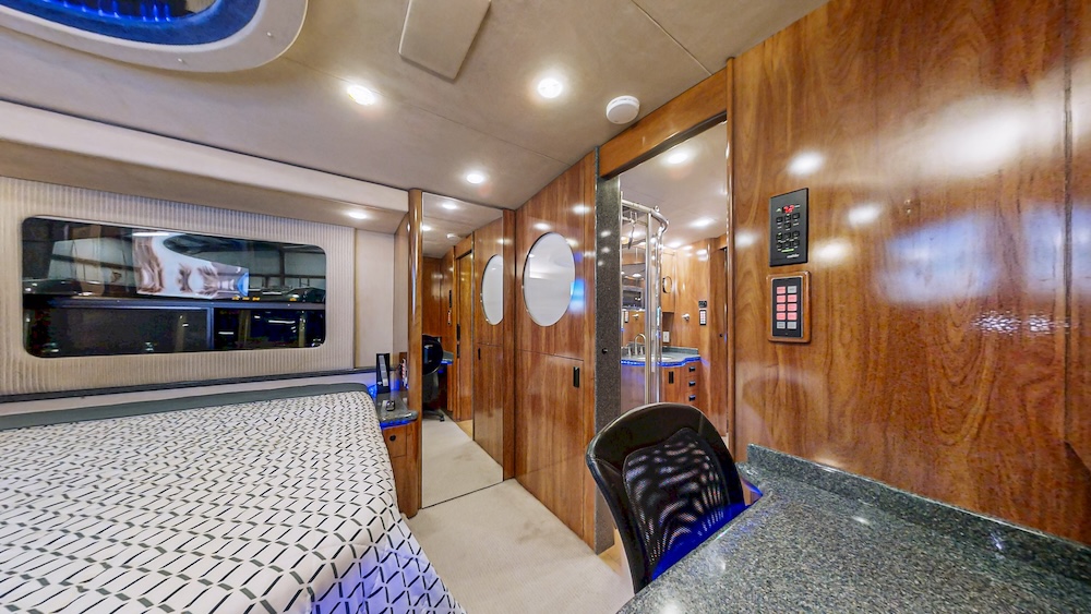 2001 Prevost Marathon B  H3-45 For Sale
