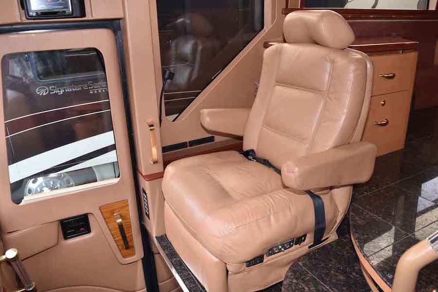 2001 Prevost Marathon H3-45 For Sale