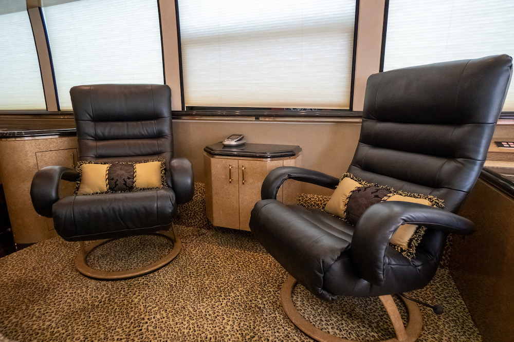 2001 Prevost Marathon XLII For Sale