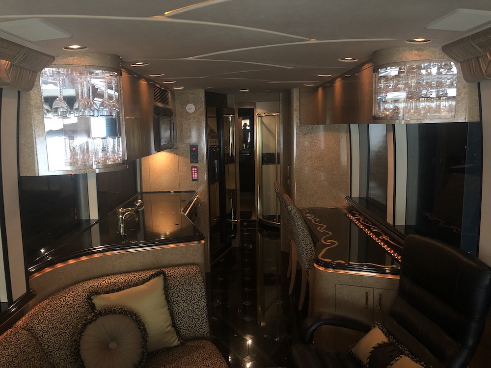 2001 Prevost Marathon XLII For Sale