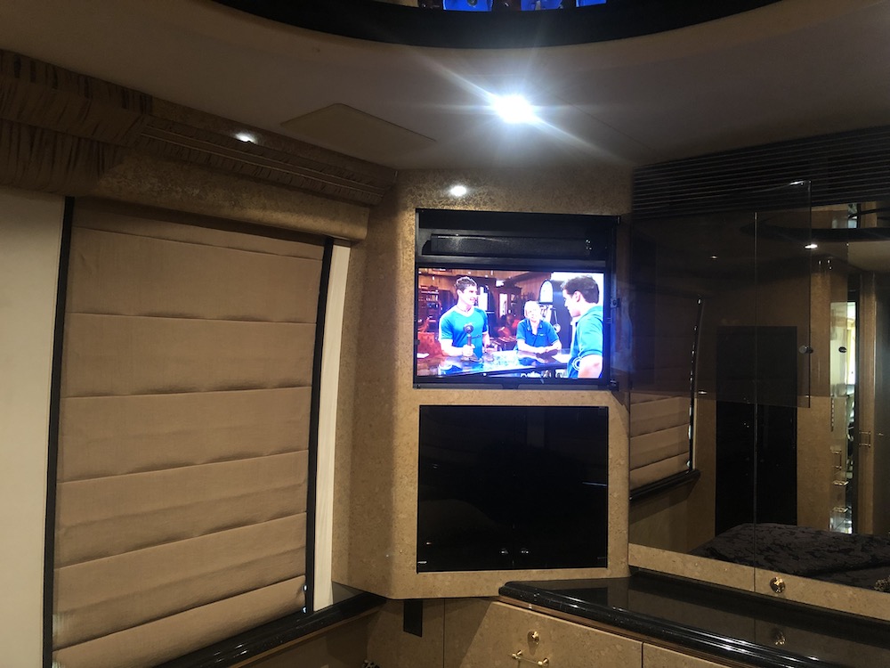 2001 Prevost Marathon XLII For Sale