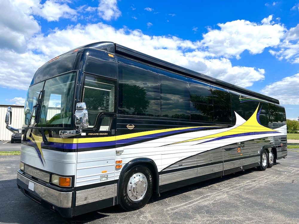 2001 Prevost Marathon XLII For Sale