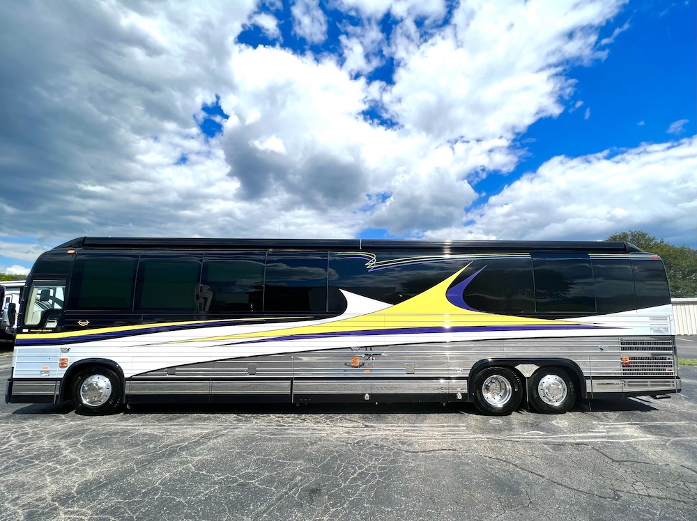 2001 Prevost Marathon XLII For Sale