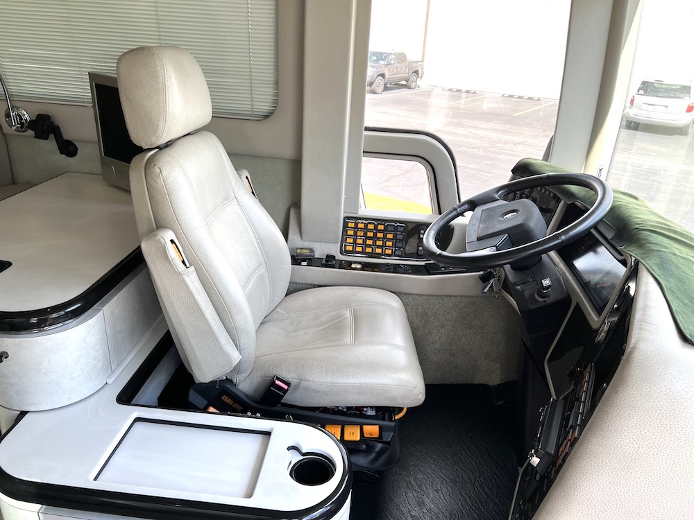 2001 Prevost Marathon XLII For Sale