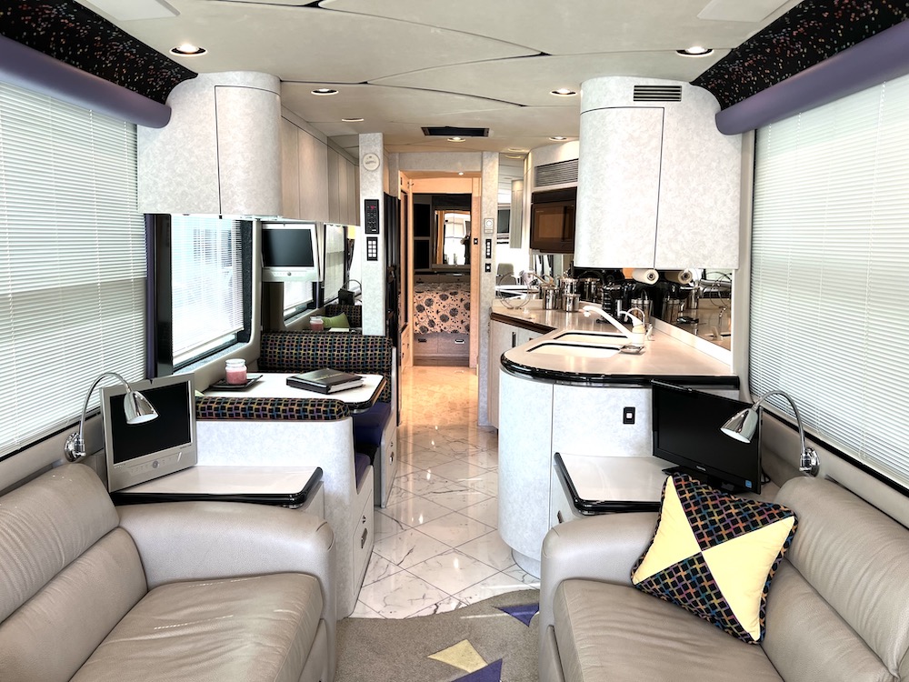 2001 Prevost Marathon XLII For Sale