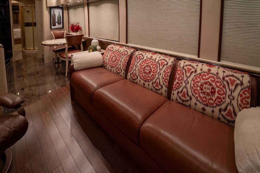 2001 Prevost Marathon XLII For Sale