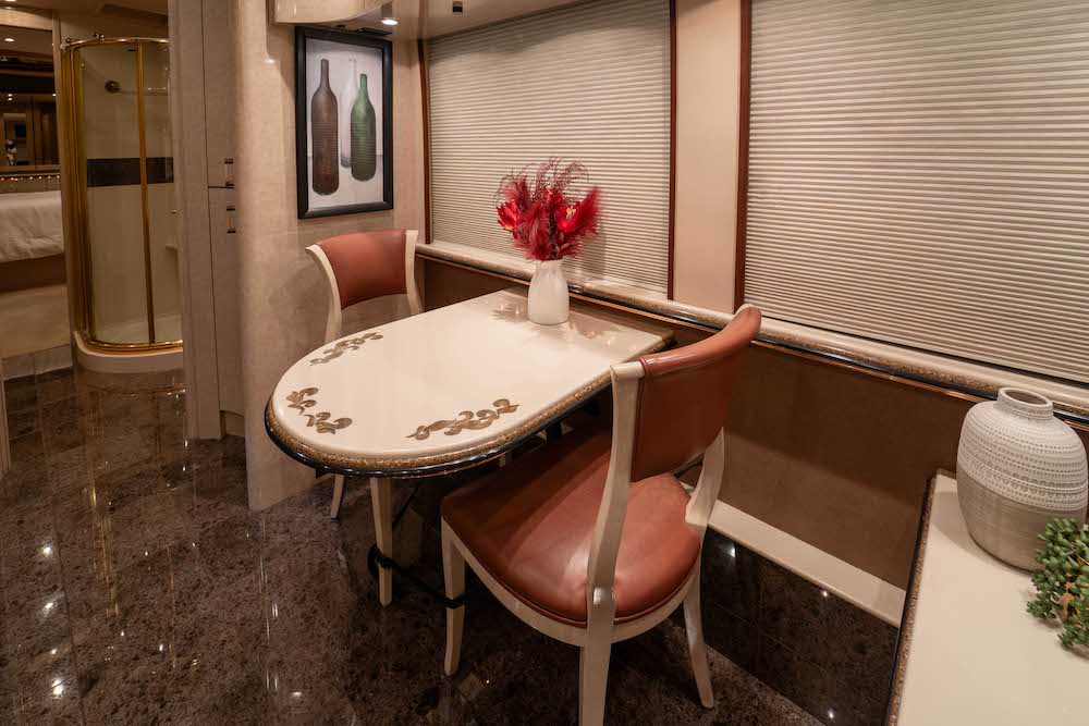 2001 Prevost Marathon XLII For Sale